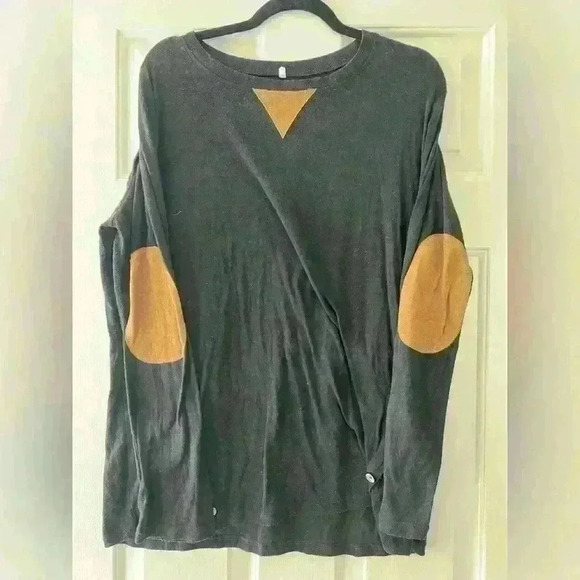 Dresses & Skirts - Black Sweater